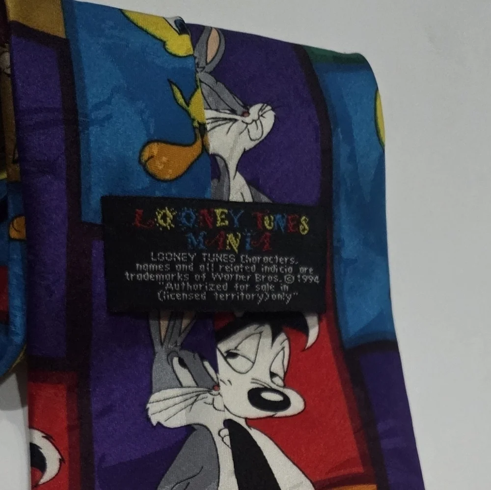 Looney Tunes Mania Colorful Cartoon Character Necktie - Picture 2 of 5
